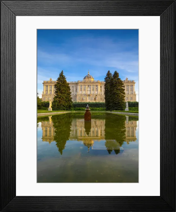 Framed Print : The Exterior of The Royal Palace from the Sabatini Gardens, Madrid, Spain Framed Print : The Exterior of The Royal Palace from the Sabatini Gardens, Madrid, Spain