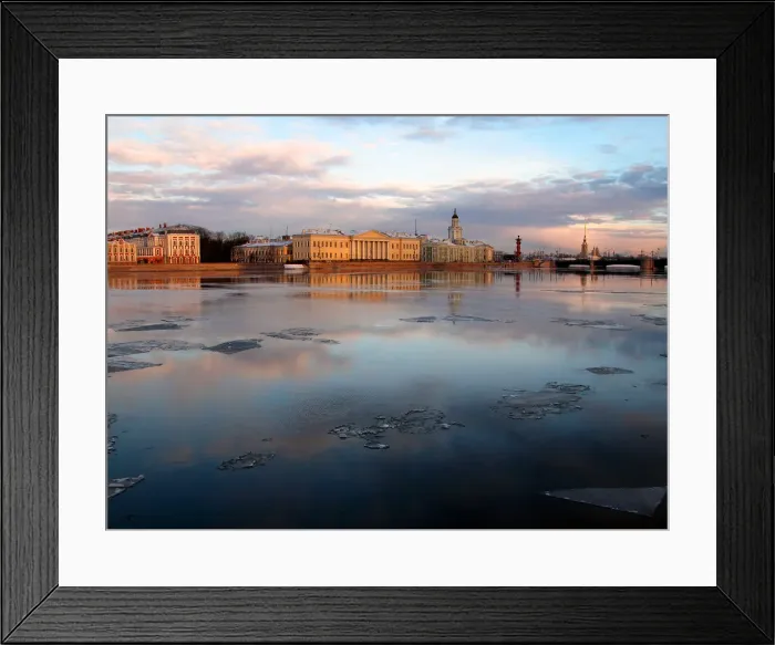 Framed Print : Neva River, Saint Petersburg, Russia