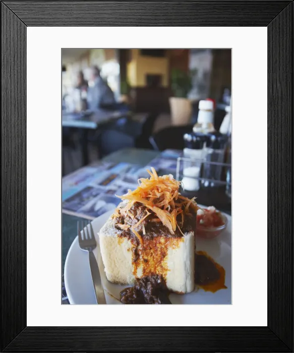 Framed Print : Bunny chow (curry in hollowed out loaf of bread), Durban, KwaZulu-Natal, South Africa Framed Print : Bunny chow (curry in hollowed out loaf of bread), Durban, KwaZulu-Natal, South Africa