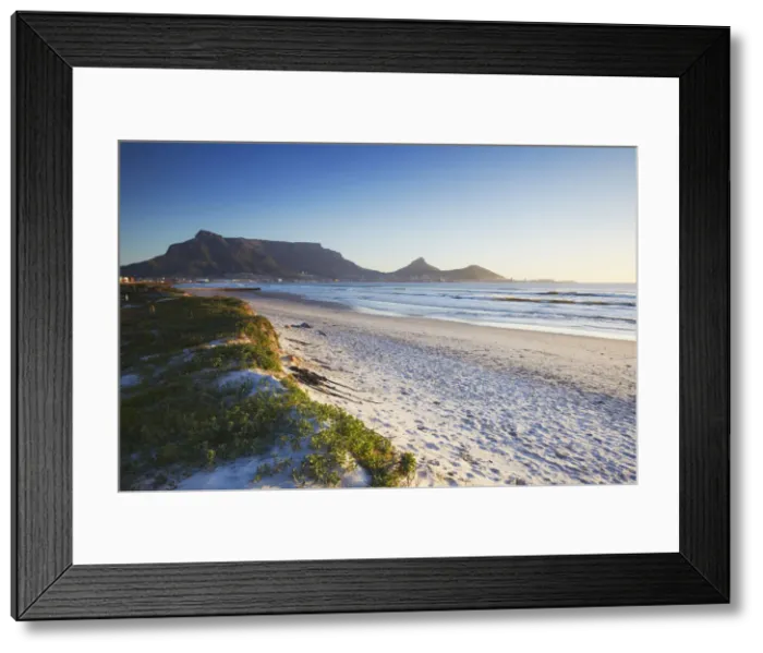Framed Print : View of Table Mountain from Milnerton beach, Cape Town, Western Cape, South Africa Framed Print : View of Table Mountain from Milnerton beach, Cape Town, Western Cape, South Africa