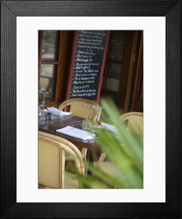 Framed Print : Table outside cafe / restaurant, Paris, France Framed Print : Table outside cafe / restaurant, Paris, France