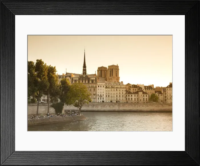 Framed Print : Notre Dame & Ile de la Cite, Paris, France Framed Print : Notre Dame & Ile de la Cite, Paris, France