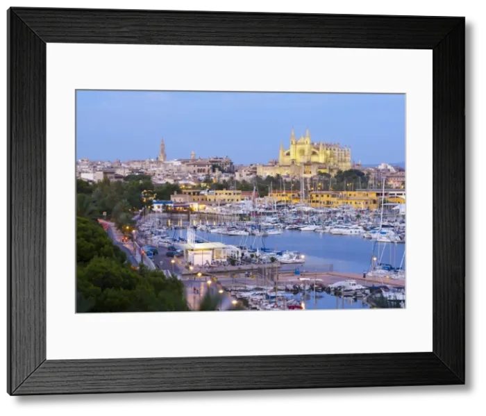 Framed Print : Cathedral La Seu and harbour, Palma de Mallorca, Mallorca, Balearic Islands, Spain