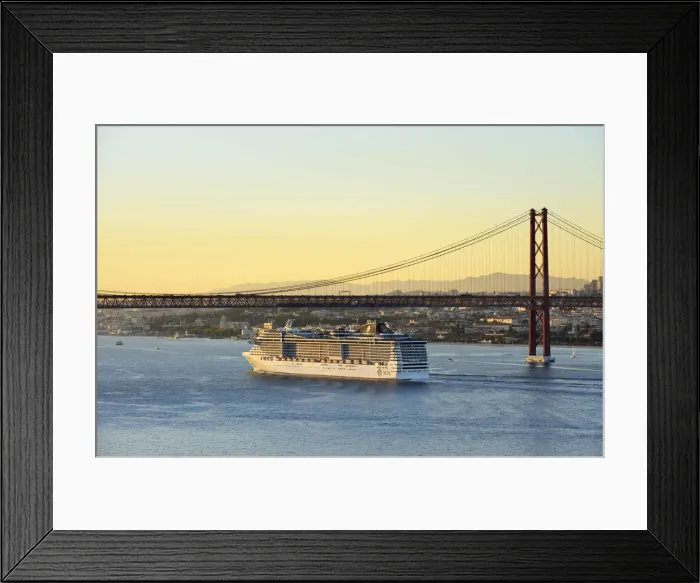 Framed Print : A cruise ship in the Tagus river, leaving the port of Lisbon, passes beneath the 25 Framed Print : A cruise ship in the Tagus river, leaving the port of Lisbon, passes beneath the 25