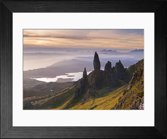 Framed Print : Spectacular mountain scenery at the Old Man of Storr on the Isle of Skye, Scotland, UK