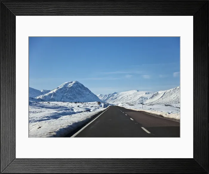 Framed Print : Glen Coe, Scotland. Snow covers the picturesque Glen Coe, with Buachaille Etive Mor Framed Print : Glen Coe, Scotland. Snow covers the picturesque Glen Coe, with Buachaille Etive Mor
