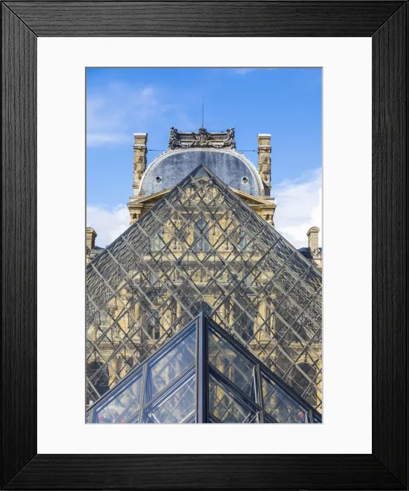 Framed Print : Pyramide du Louvre, Le Louvre, Paris, France