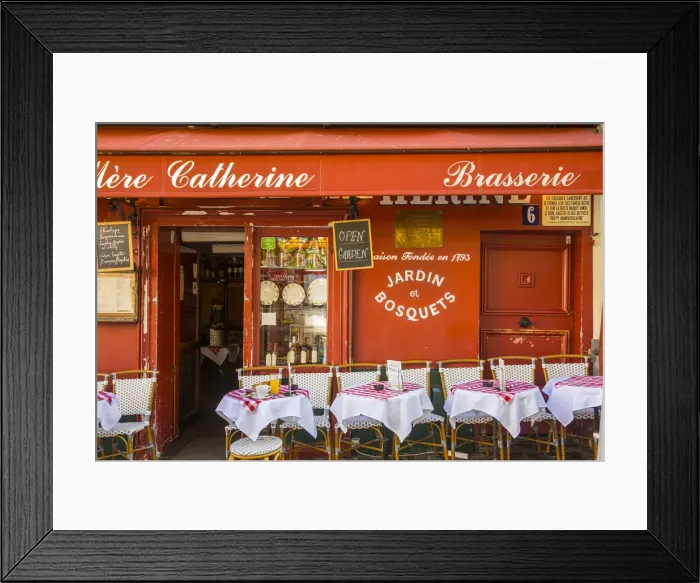 Framed Print : Cafe in Montmartre, Paris, France