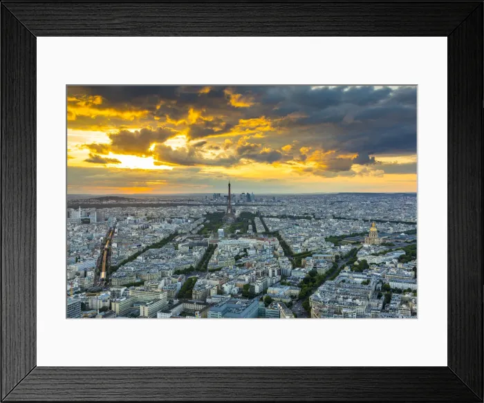 Framed Print : Eiffel Tower, Paris, France Framed Print : Eiffel Tower, Paris, France