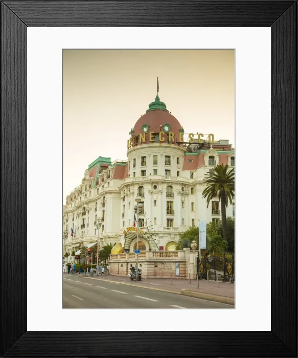 Framed Print : Le Negresco Hotel, Promenade des Anglais, Nice, Alpes-Maritimes, Provence-Alpes-Cote Framed Print : Le Negresco Hotel, Promenade des Anglais, Nice, Alpes-Maritimes, Provence-Alpes-Cote