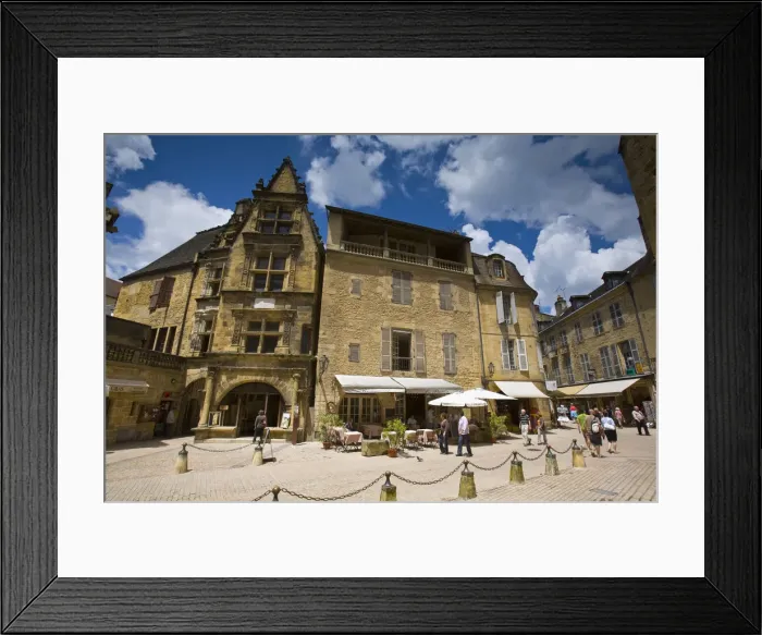 Framed Print : Place de la Liberte, Sarlat, Dordogne, France Framed Print : Place de la Liberte, Sarlat, Dordogne, France