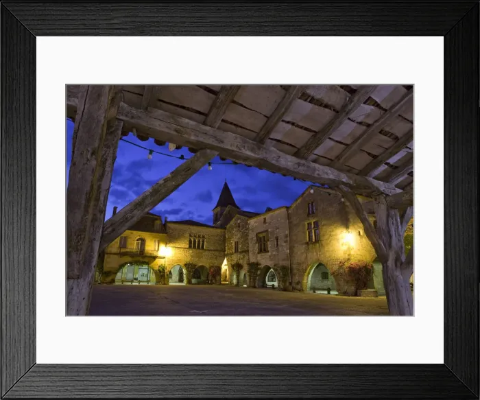Framed Print : Monpazier, Dordogne, France Framed Print : Monpazier, Dordogne, France
