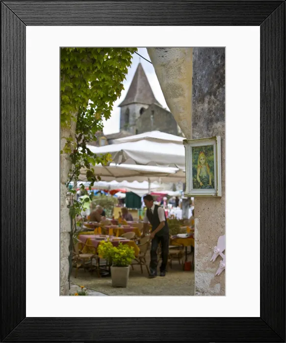 Framed Print : Monpazier, Dordogne, France Framed Print : Monpazier, Dordogne, France