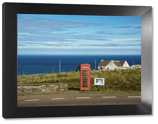 Europe, United Kingdom, Scotland, Armadale, rural phone booth