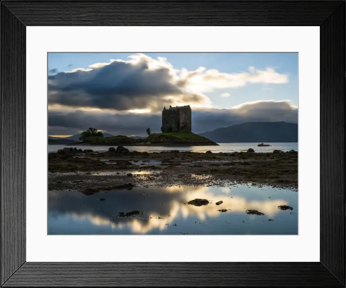 Framed Print : Castle Stalker, Argyll and Bute, Scotland Framed Print : Castle Stalker, Argyll and Bute, Scotland