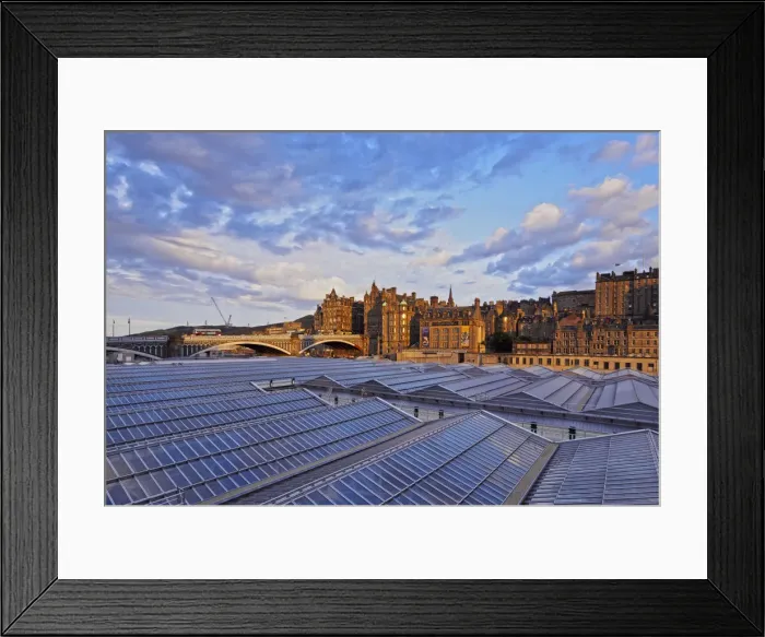 Framed Print : UK, Scotland, Lothian, Edinburgh, View of the Scotsman Hotel and the North Bridge Framed Print : UK, Scotland, Lothian, Edinburgh, View of the Scotsman Hotel and the North Bridge