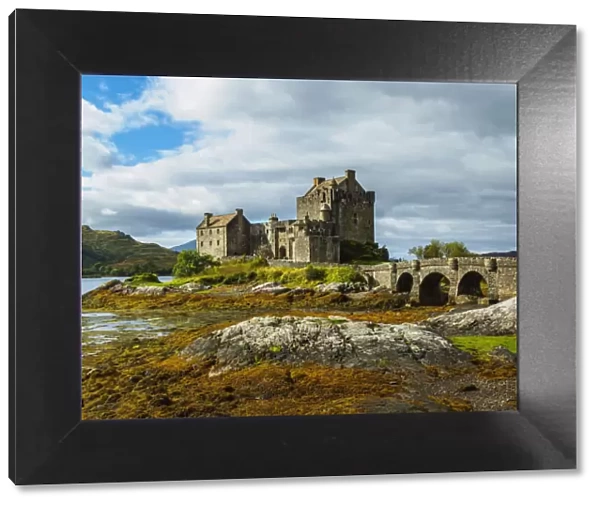 UK, Scotland, Highlands, Dornie, View of the Eilean Donan Castle