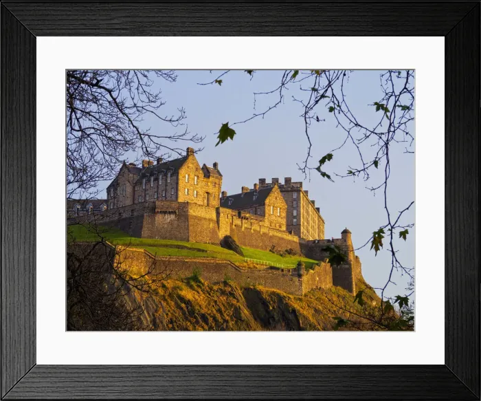 Framed Print : UK, Scotland, Lothian, Edinburgh, View of the Edinburgh Castle illuminated by the sunset Framed Print : UK, Scotland, Lothian, Edinburgh, View of the Edinburgh Castle illuminated by the sunset