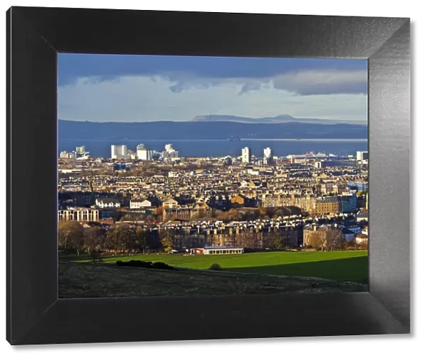 UK, Scotland, Lothian, Edinburgh, Holyrood Park, View towarth Leith and Firth of Forth