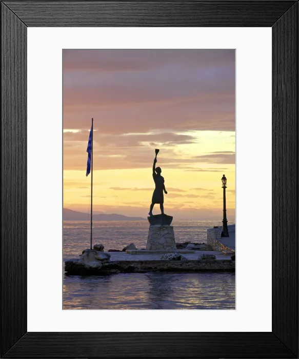 Framed Print : Statue of Giorgos Anemogiannis at The Harbour Entrance, Gaios Harbour, Paxos Framed Print : Statue of Giorgos Anemogiannis at The Harbour Entrance, Gaios Harbour, Paxos