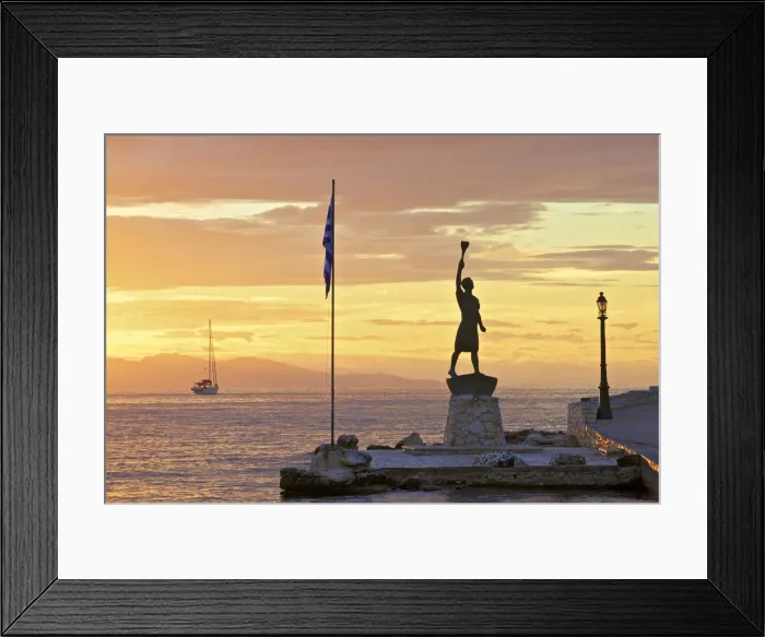 Framed Print : Statue of Giorgos Anemogiannis at The Harbour Entrance, Gaios Harbour, Paxos Framed Print : Statue of Giorgos Anemogiannis at The Harbour Entrance, Gaios Harbour, Paxos
