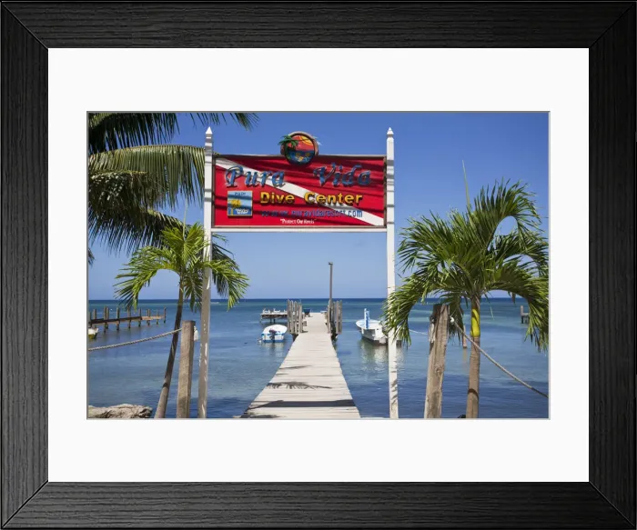 Framed Print : Honduras, Bay Islands, Roatan, West End Framed Print : Honduras, Bay Islands, Roatan, West End