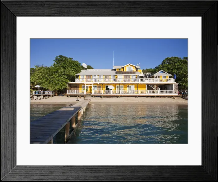 Framed Print : Honduras, Bay Islands, Roatan, Half Moon Bay Framed Print : Honduras, Bay Islands, Roatan, Half Moon Bay