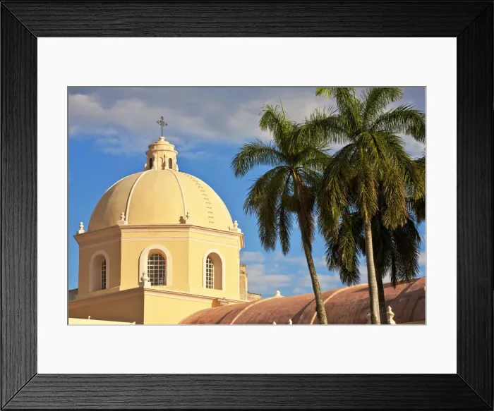 Framed Print : Honduras, Tegucigalpa, Plaza Morazan, Park Central, Cathedral