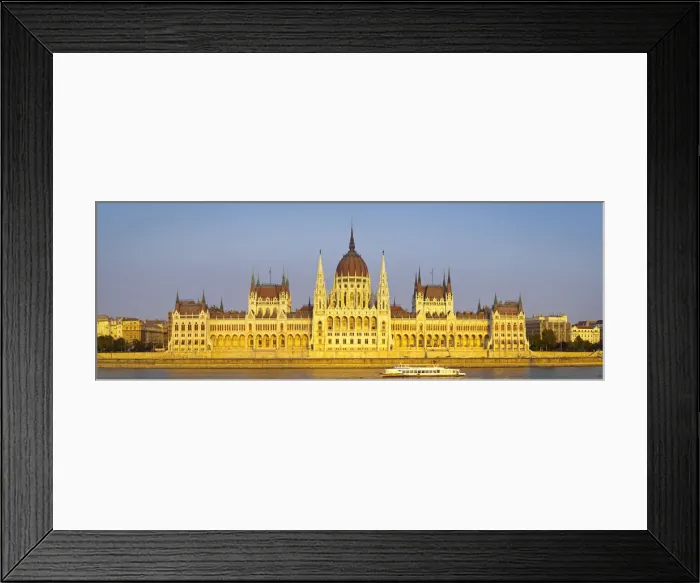 Framed Print : Hungarian Parliament Building & The River Danube illuminated at Sunset, Budapest Framed Print : Hungarian Parliament Building & The River Danube illuminated at Sunset, Budapest