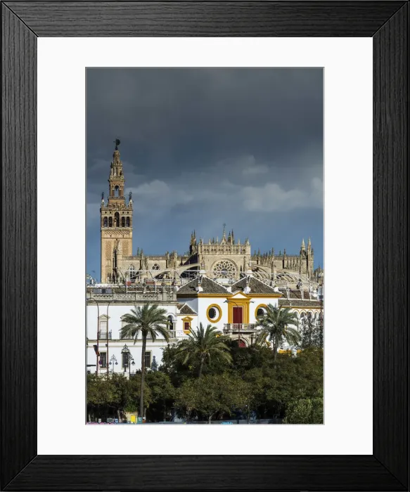 Framed Print : Cathedral and Giralda bell tower, Seville, Andalusia, Spain Framed Print : Cathedral and Giralda bell tower, Seville, Andalusia, Spain