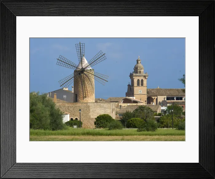 Framed Print : Windmill in Algaida, Majorca, Balearic Islands, Spain Framed Print : Windmill in Algaida, Majorca, Balearic Islands, Spain