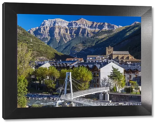 View over mountain village of Broto in province of Huesca, Aragon, Spain