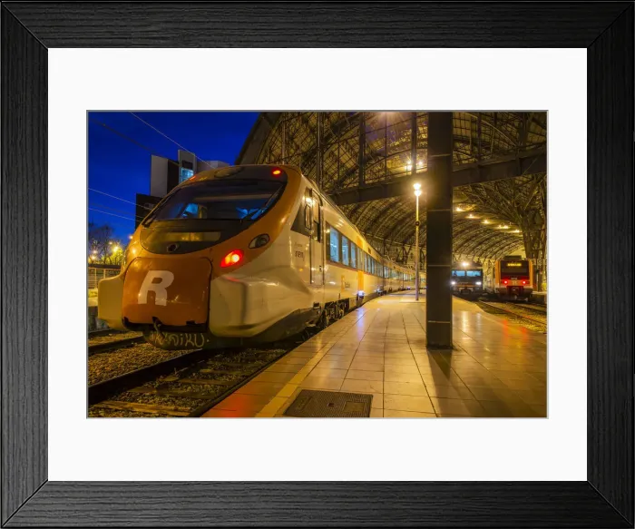 Framed Print : Night view of Estacio de Franca railway station with a regional train ready for departure Framed Print : Night view of Estacio de Franca railway station with a regional train ready for departure