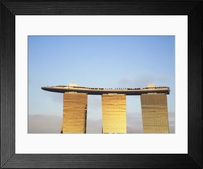 Framed Print : Marina Bay Sands Hotel and Skypark, Singapore Framed Print : Marina Bay Sands Hotel and Skypark, Singapore