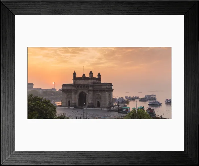 Framed Print : India, Maharashtra, Mumbai, View of Gateway of India Framed Print : India, Maharashtra, Mumbai, View of Gateway of India