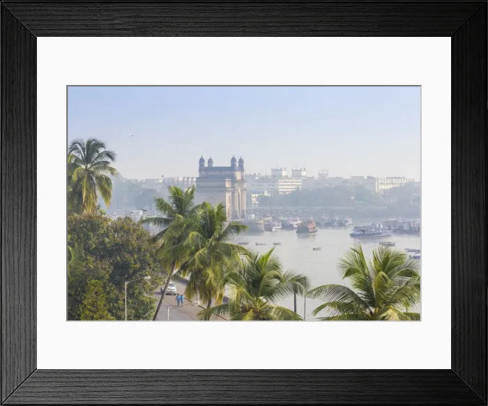 Framed Print : India, Maharashtra, Mumbai, View of Gateway of India Framed Print : India, Maharashtra, Mumbai, View of Gateway of India