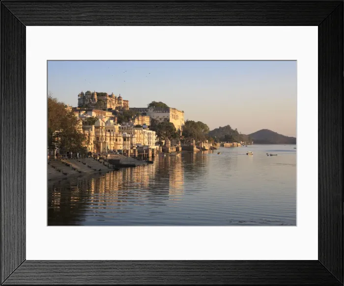 Framed Print : City palace, Udaipur, Pichola lake, Rajasthan, India Framed Print : City palace, Udaipur, Pichola lake, Rajasthan, India