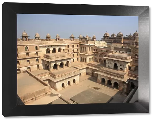 Raj Mahal palace, Jahangiri mahal (in background), Orchha, Madhya Pradesh, India