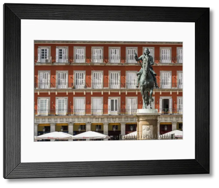 Framed Print : Felipe III equestrian statue, Plaza Mayor, Madrid, Community of Madrid, Spain Framed Print : Felipe III equestrian statue, Plaza Mayor, Madrid, Community of Madrid, Spain