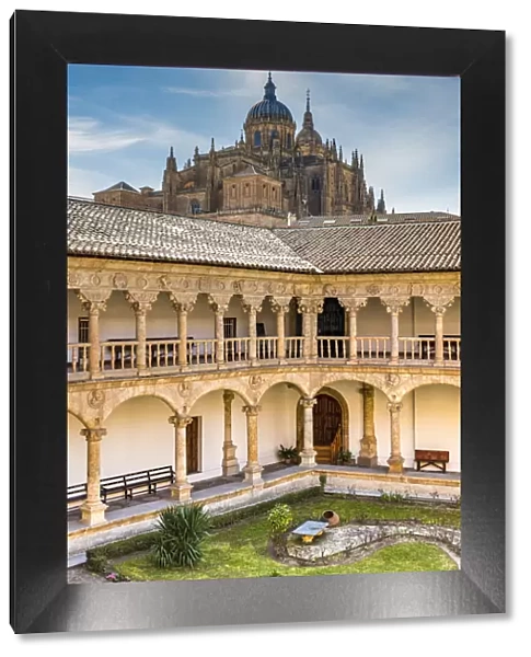 Convento de San Esteban with the Old Cathedral in the background, Salamanca, Castile