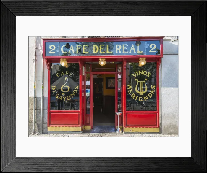 Framed Print : The historical Cafe del Real located in Plaza de Isabel I, Madrid, Comunidad de Madrid Framed Print : The historical Cafe del Real located in Plaza de Isabel I, Madrid, Comunidad de Madrid