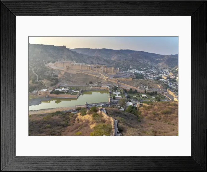 Framed Print : India, Rajasthan, Jaipur, Amber, Amber Fort and Wall Fortifications Framed Print : India, Rajasthan, Jaipur, Amber, Amber Fort and Wall Fortifications