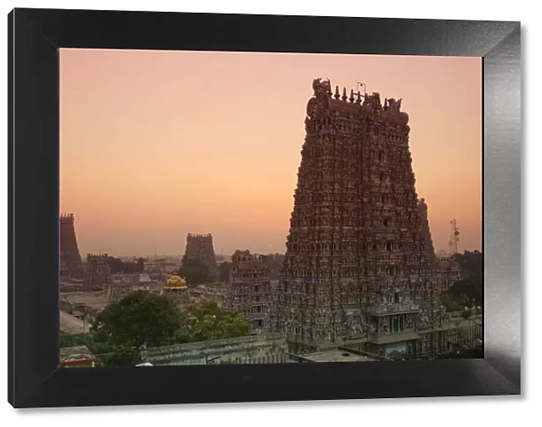 Sri Meenakshi Temple, sunset, Madurai, Tamil Nadu, India