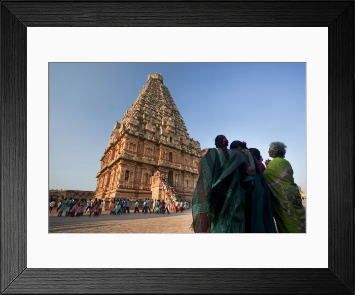 Framed Print : Indians visiting Thanjavur Temples (UNESCO World Heritage Site), Tamil Nadu, India