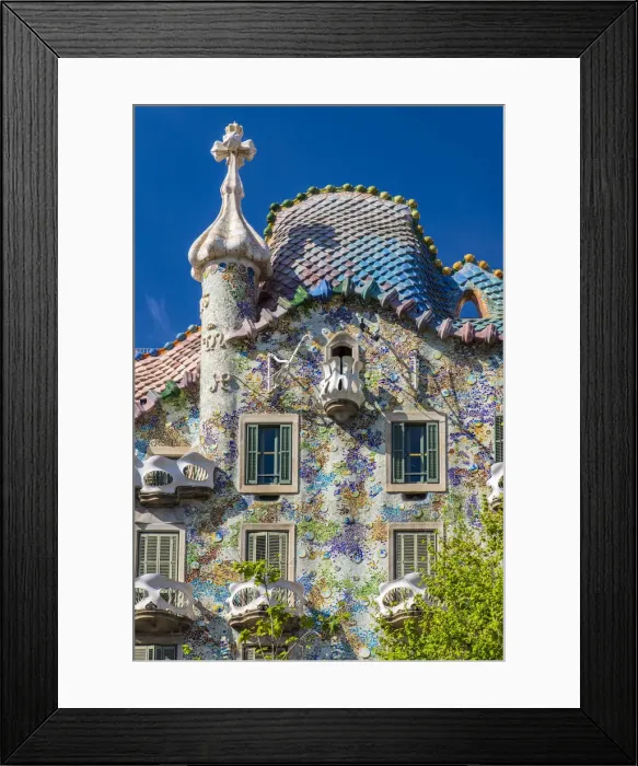 Framed Print : Casa Batllo, Barcelona, Catalonia, Spain Framed Print : Casa Batllo, Barcelona, Catalonia, Spain