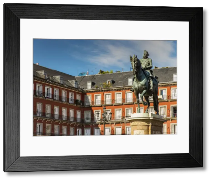 Framed Print : The equestrian statue of Philip III or Felipe III, Plaza Mayor, Madrid, Comunidad Framed Print : The equestrian statue of Philip III or Felipe III, Plaza Mayor, Madrid, Comunidad