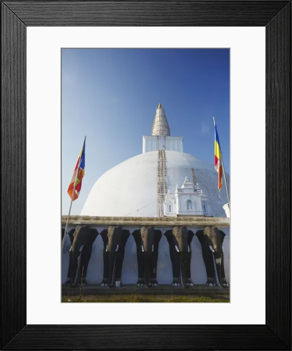 Framed Print : Ruvanvelisaya Dagoba, Anuradhapura, (UNESCO World Heritage Site), North Central Province