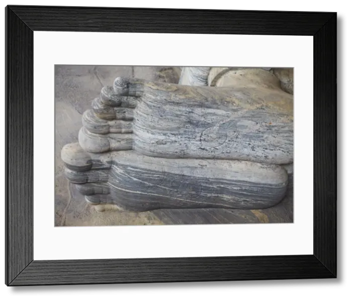 Framed Print : Feet of reclining Buddha statue, Gal Vihara, Polonnaruwa (UNESCO World Heritage Site)