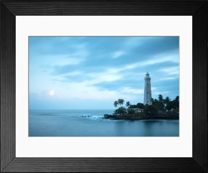 Framed Print : Dondra Lighthouse at twilight, South Coast, Sri Lanka, Asia Framed Print : Dondra Lighthouse at twilight, South Coast, Sri Lanka, Asia