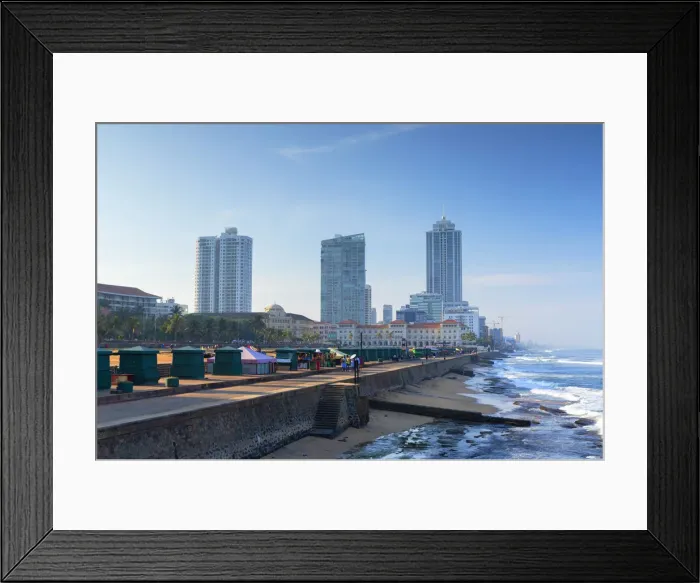 Framed Print : Galle Face Green and Galle Face Beach, Colombo, Sri Lanka